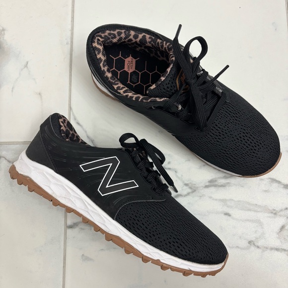 New Balance Fresh Foam Breathe Golf Shoes Womens 7 Black Spikeless Sneakers